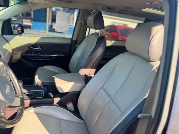 KIA SEDONA 2015 - Image 9