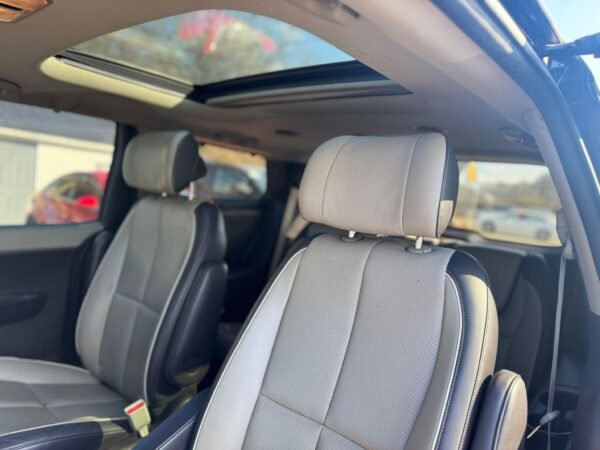 KIA SEDONA 2015 - Image 10