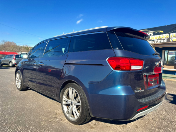 KIA SEDONA 2015 - Image 3