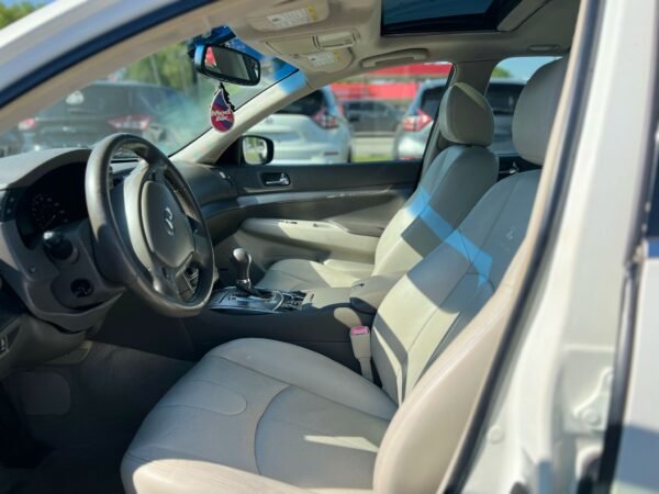 INFINITI G37 2012 - Image 8
