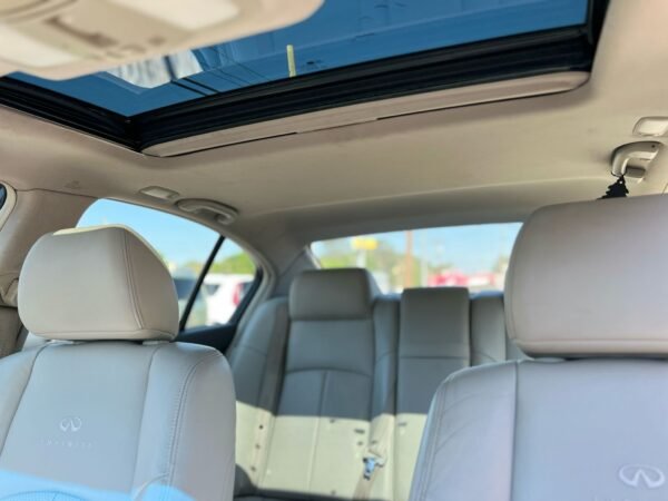 INFINITI G37 2012 - Image 7