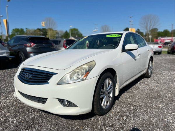 INFINITI G37 2012 - Image 2